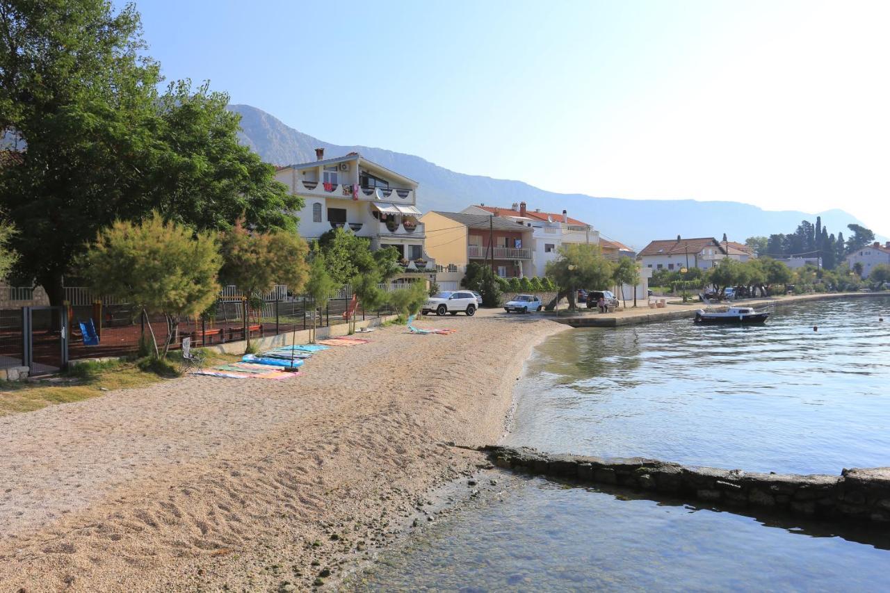 Family Friendly Apartments With A Swimming Pool Kastel Kambelovac, Kastela - 18117 외부 사진