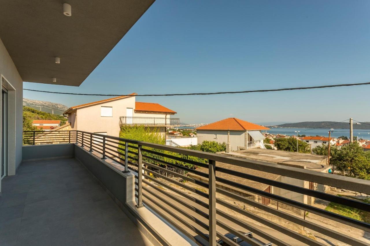 Family Friendly Apartments With A Swimming Pool Kastel Kambelovac, Kastela - 18117 외부 사진